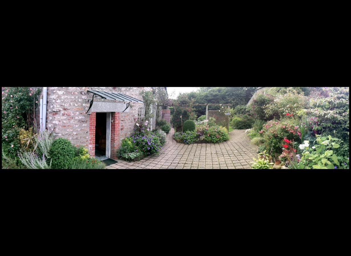 La Haute Gilberdiere Sartilly-Baie-Bocage Exteriör bild